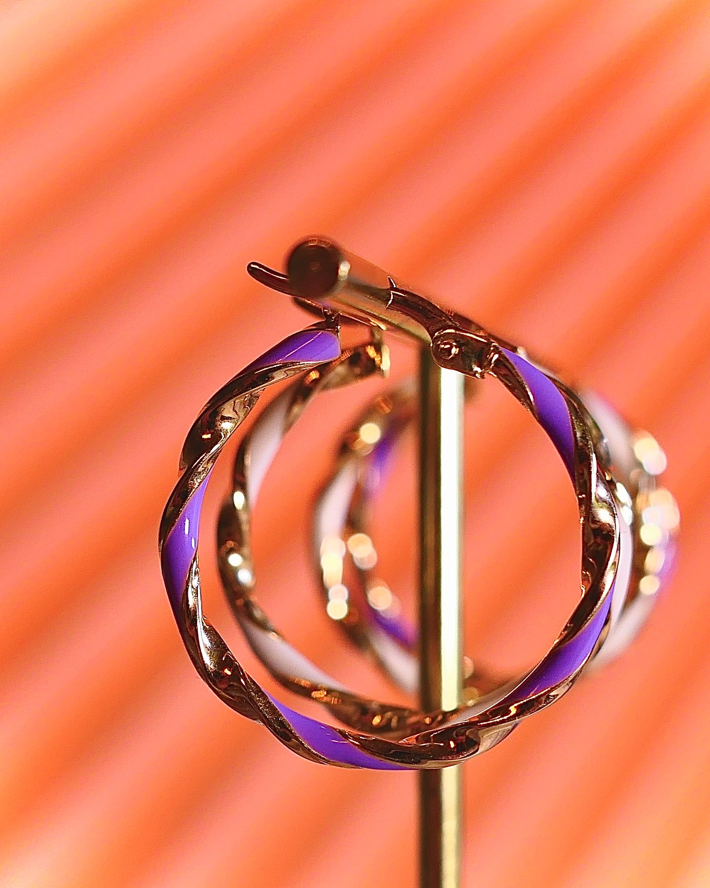 14K Yellow Gold 20x2mm Purple Enamel Round Twist Hoops